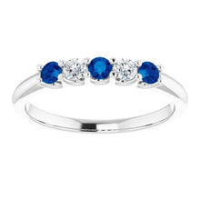 Afbeelding in Gallery-weergave laden, Ronde diamanten ring met blauwe saffiersteen 2 karaat witgoud 14K - harrychadent.nl