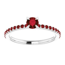 Afbeelding in Gallery-weergave laden, Ruby Ring 2 karaat witgoud 14K Prong Style - harrychadent.nl