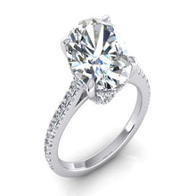 Afbeelding in Gallery-weergave laden, Verborgen Halo ovale diamanten verlovingsring met accenten 5.50 karaat