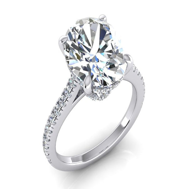 Verborgen Halo ovale diamanten verlovingsring met accenten 5.50 karaat