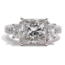 Afbeelding in Gallery-weergave laden, prinses diamanten 3 stenen vrouwen verlovingsring wit goud 4,30 karaat - harrychadent.nl