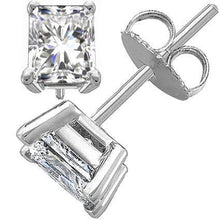 Afbeelding in Gallery-weergave laden, solitaire stralend geslepen diamanten oorbel 2 karaat wit goud 14K - harrychadent.nl