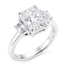 Afbeelding in Gallery-weergave laden, 1.91 karaats kussen Natuurlijke echte diamant ( niet in het laboratorium gekweekt ) drie 3 stenen ring goud nieuw
