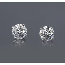 Afbeelding in Gallery-weergave laden, 1.50 Karaat Echt Diamant Solitaire Stud Earring
