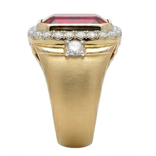 Afbeelding in Gallery-weergave laden, 10K Yellow Gold Birmese Robijn Heren Ring – 8,5-karaat Radiant
