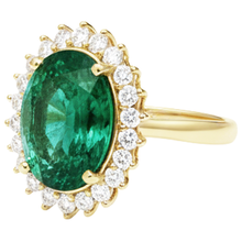 Afbeelding in Gallery-weergave laden, 11 Ct Ovale Groene Smaragd GIA Met Natuurlijke uit de aarde gewonnen Diamanten Trouwring 14K Geelgoud
