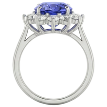 Afbeelding in Gallery-weergave laden, Ring met 19.75 Ct Ovale Tanzaniet en Natuurlijke uit de aarde gewonnen Diamanten in Bloemstijl 14K Goud

