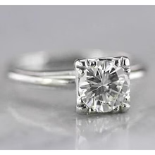 Afbeelding in Gallery-weergave laden, 1 Karaat Solitaire Ronde Echt Diamanten Verlovingsring
