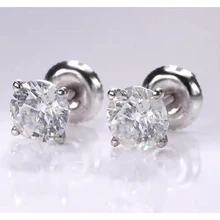 Afbeelding in Gallery-weergave laden, 1,50 Karaat Ronde Echt Diamanten Studs
