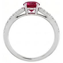 Afbeelding in Gallery-weergave laden, 1,75 karaat gespleten schacht ronde robijn ring wit goud 14K
