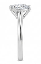 Afbeelding in Gallery-weergave laden, 2.25 Ct Solitaire Hartvormige uit de aarde gewonnen Diamanten Jubileumring Witgoud
