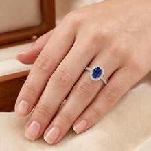 Afbeelding in Gallery-weergave laden, 2.25 karaat ovale blauwe saffier en Natuurlijke echte diamanten ( niet in een laboratorium gekweekt ) trouwring wit goud 14K
