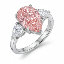 Afbeelding in Gallery-weergave laden, Gouden ring met roze diamant 2,5 karaat labgekweekt peervormig drie stenen 14k witgoud
