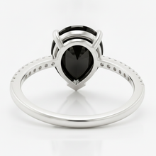 Afbeelding in Gallery-weergave laden, Zwarte diamanten ring 5 karaat natuurlijke peervorm pavé solitair 14k witgoud
