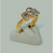 Afbeelding in Gallery-weergave laden, 2,81 Ct. Ovale Echt Diamanten Drie Stenen Verlovingsring Geel Goud 14K
