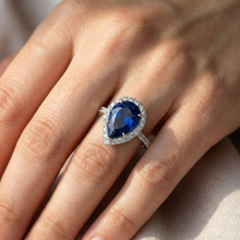 Afbeelding in Gallery-weergave laden, echte round saffier 2.88karaat ring met diamantaccenten
