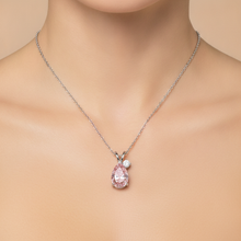 Afbeelding in Gallery-weergave laden, Labgekweekte roze diamanten halsketting 3,5 karaat peervormige bypass-hanger 14K witgoud
