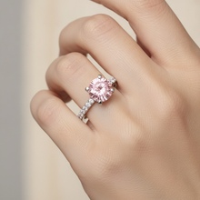 Afbeelding in Gallery-weergave laden, Roze diamant verlovingsring 3,5 karaat labgekweekt rond pavé kathedraal 14K witgoud

