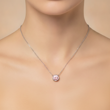 Afbeelding in Gallery-weergave laden, Collier met roze diamant 3,5 karaat labgekweekt ronde lunette hanger 14K witgoud
