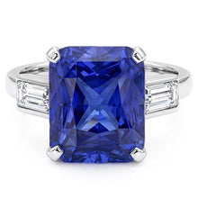 Afbeelding in Gallery-weergave laden, 3 Stenen Ring Stralende Saffier &amp; Baguette Diamanten 4 Karaat Wit Goud
