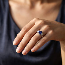 Afbeelding in Gallery-weergave laden, 3 Stenen Saffier En Diamant Ring Jubileum 14K Goud
