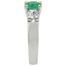 Afbeelding in Gallery-weergave laden, Premium Gekleurde Steen Ring 1,50 karaat – profielaanzicht

