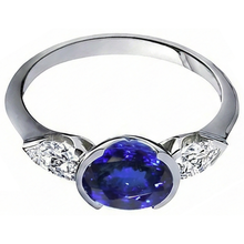Afbeelding in Gallery-weergave laden, echte oval tanzaniet 3karaat ring close-up detail
