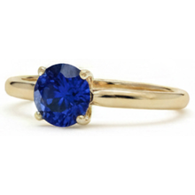 Afbeelding in Gallery-weergave laden, 3 karaat ronde solitaire ring Sri Lankaanse saffier geel goud 14K
