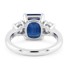 Afbeelding in Gallery-weergave laden, 3 steen 2,50 karaat Ceylon saffier jubileum ring wit goud 14k
