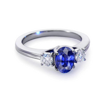 Afbeelding in Gallery-weergave laden, 3 Stenen Saffier En Diamant Ring Jubileum 14K Goud

