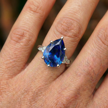 Afbeelding in Gallery-weergave laden, Natuurlijke Saffier Ring 6ct - Witgoud 14K
