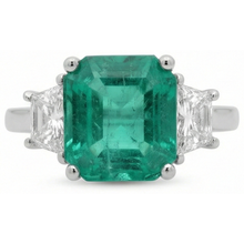 Afbeelding in Gallery-weergave laden, 4.25 Karaat Groene Smaragd GIA Natuurlijke uit de aarde gewonnen Diamanten Drie Stenen Ring Witgoud 14K Nieuw

