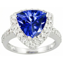 Afbeelding in Gallery-weergave laden, echte trillion diamant 4.45karaat ring close-up detail
