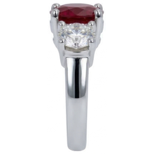 Afbeelding in Gallery-weergave laden, 4 ct Robijn en Ronde Diamanten 3 Stenen Ring Wit Goud Dames Sieraden
