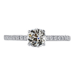 Luxe Fijne Diamant Solitaire met Zijstenen – 1,50 karaat 14