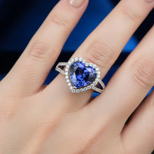 Afbeelding in Gallery-weergave laden, 4.45 Karaat Blauwe Hartgeslepen Saffier En Natuurlijke uit de aarde gewonnen Diamanten Fantasie Ring Witgoud 14K
