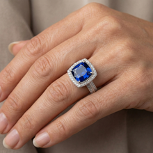 Afbeelding in Gallery-weergave laden, echte round saffier 4.75karaat ring met diamantaccenten
