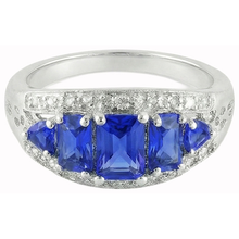 Afbeelding in Gallery-weergave laden, Ring met 5.51 Karaat Sri Lankaanse Saffier, Natuurlijke uit de aarde gewonnen Diamanten, Prachtig, Witgoud 14K
