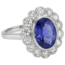 Afbeelding in Gallery-weergave laden, 5,15 ct ovale bezel set tanzaniet met Natuurlijke echte diamanten ( niet in een laboratorium gekweekt ) ring 14 kt witgoud
