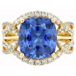 6.01 Ct. Kussen Sri Lanka Blauwe Saffier En Natuurlijke uit de aarde gewonnen Diamanten Geelgoud 14K
