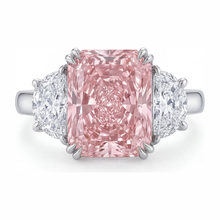 Afbeelding in Gallery-weergave laden, Labgekweekte roze diamanten ring 6 karaat radiantgeslepen driesteens glad 14k witgoud
