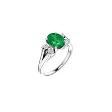 Afbeelding in Gallery-weergave laden, 7,40 karaat groene smaragd en diamanten jubileumring 14K goud wit nieuw
