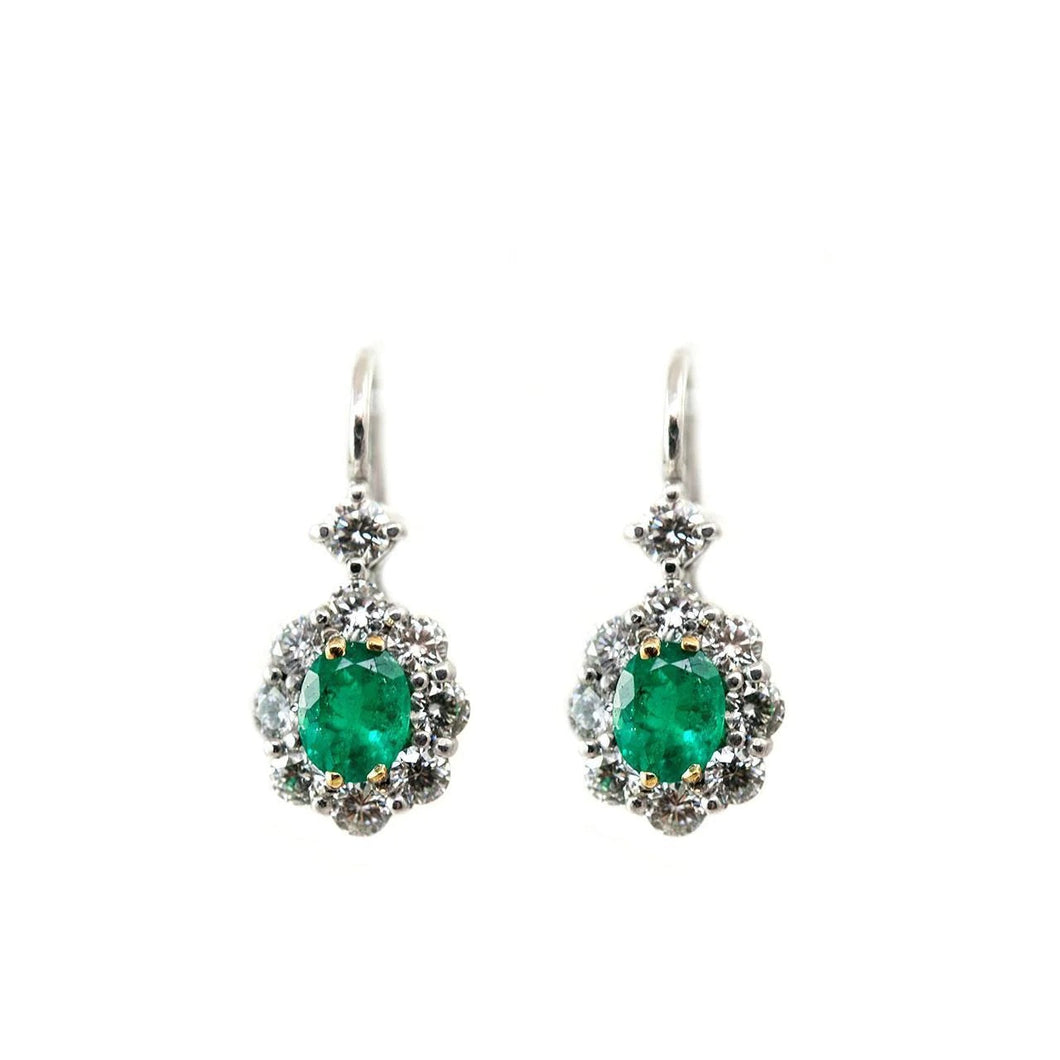 7,60 karaat groene smaragd en diamanten dames oorbellen goud 14K