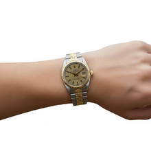 Afbeelding in Gallery-weergave laden, Rolex Datejust 31 mm champagnestok tweekleurig horloge
