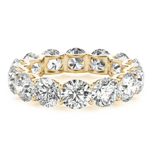 Afbeelding in Gallery-weergave laden, Fijne Diamant Eternity Band 7 karaat 14K Geelgoud – hoekaanzicht
