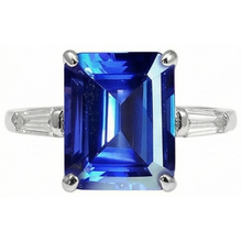 Afbeelding in Gallery-weergave laden, 8.30 karaat Emerald Cut Tanzanite &amp; Baguettes verlovingsring
