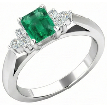 Afbeelding in Gallery-weergave laden, 8.90 karaat groene smaragd met witte Natuurlijke echte diamanten ( niet in een laboratorium gekweekt ) Ring 14K witgoud

