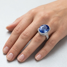 Afbeelding in Gallery-weergave laden, 8 Karaat Ovale Saffier IGI GECERTIFICEERDE Diamanten Ring

