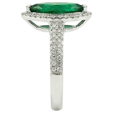 Afbeelding in Gallery-weergave laden, 8.50 Karaat Groene Smaragd GIA Met Natuurlijke uit de aarde gewonnen Diamanten Ring Witgoud Fijne Sieraden
