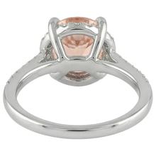 Afbeelding in Gallery-weergave laden, echte round morganiet 9.75karaat ring met diamantaccenten
